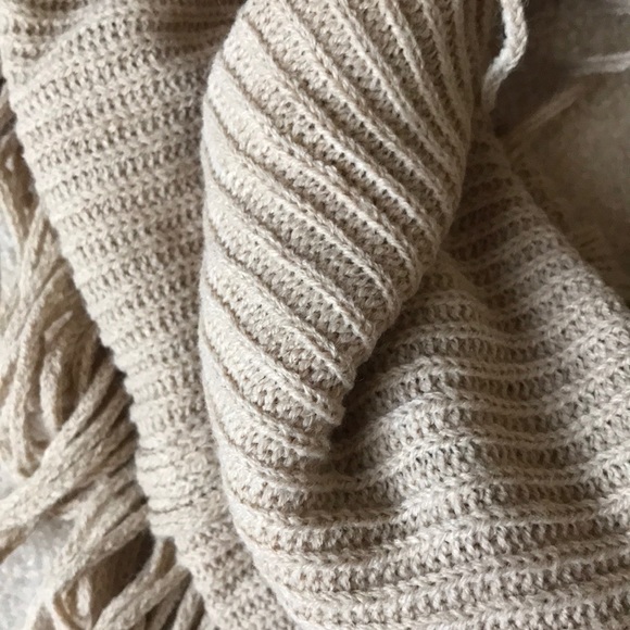 Infinity scarf - Picture 2 of 2